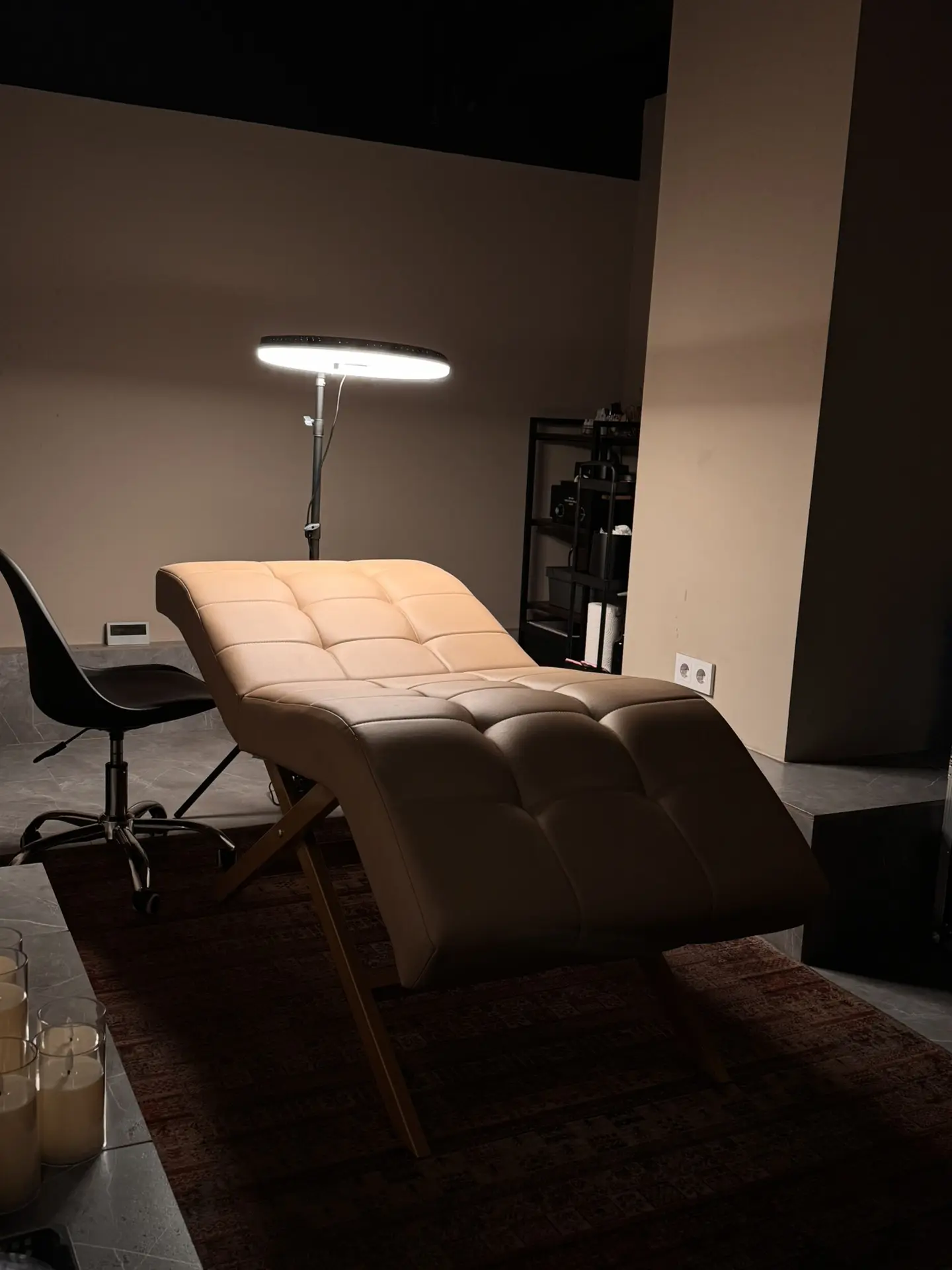 Новая кушетка уже на месте 🛋️
