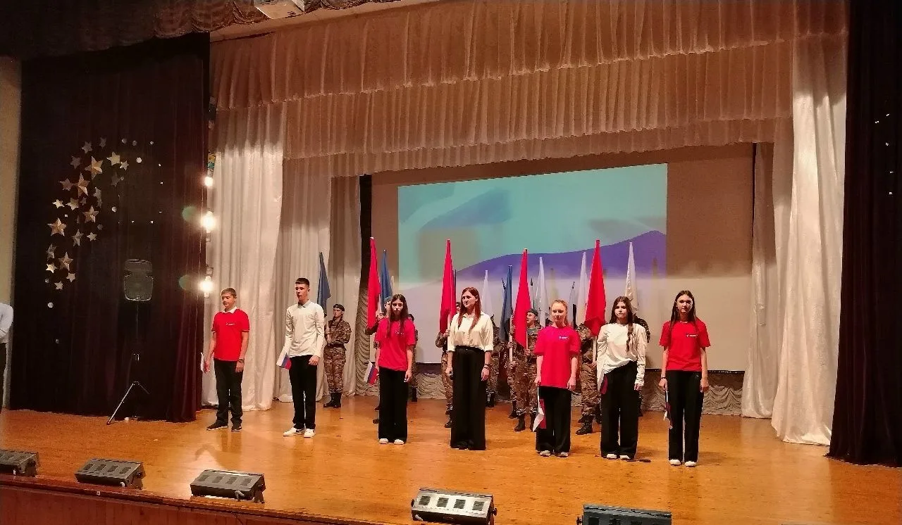 🎖️ 7 октября в Доме Офицеров войсковой части наши "Первые" - учащиеся 9 "Б" и 7 "А" кл...