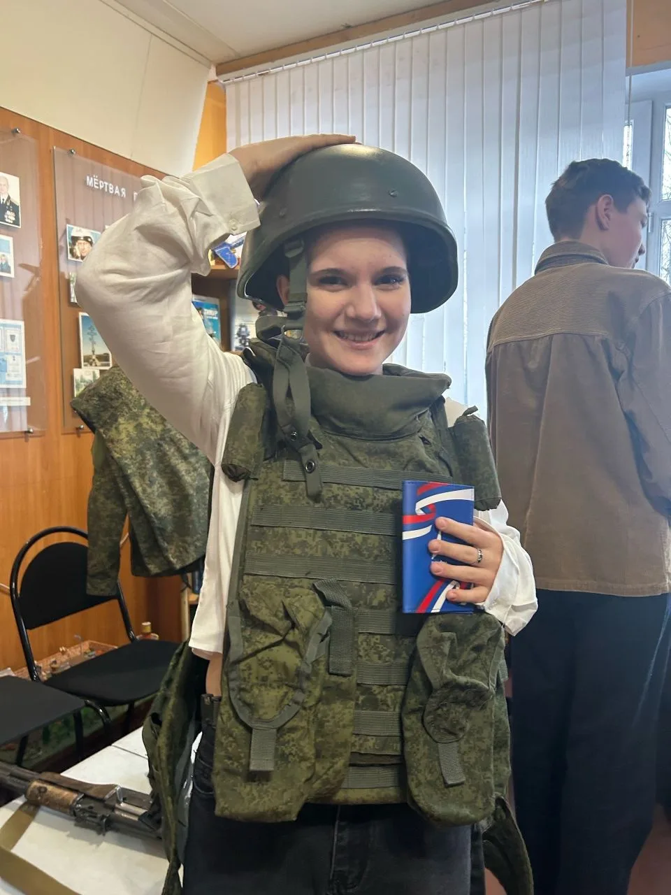 🇷🇺«Движения Первых» — в сердце событий!  Сегодня наши активисты из 8Е класса стали участниками важно