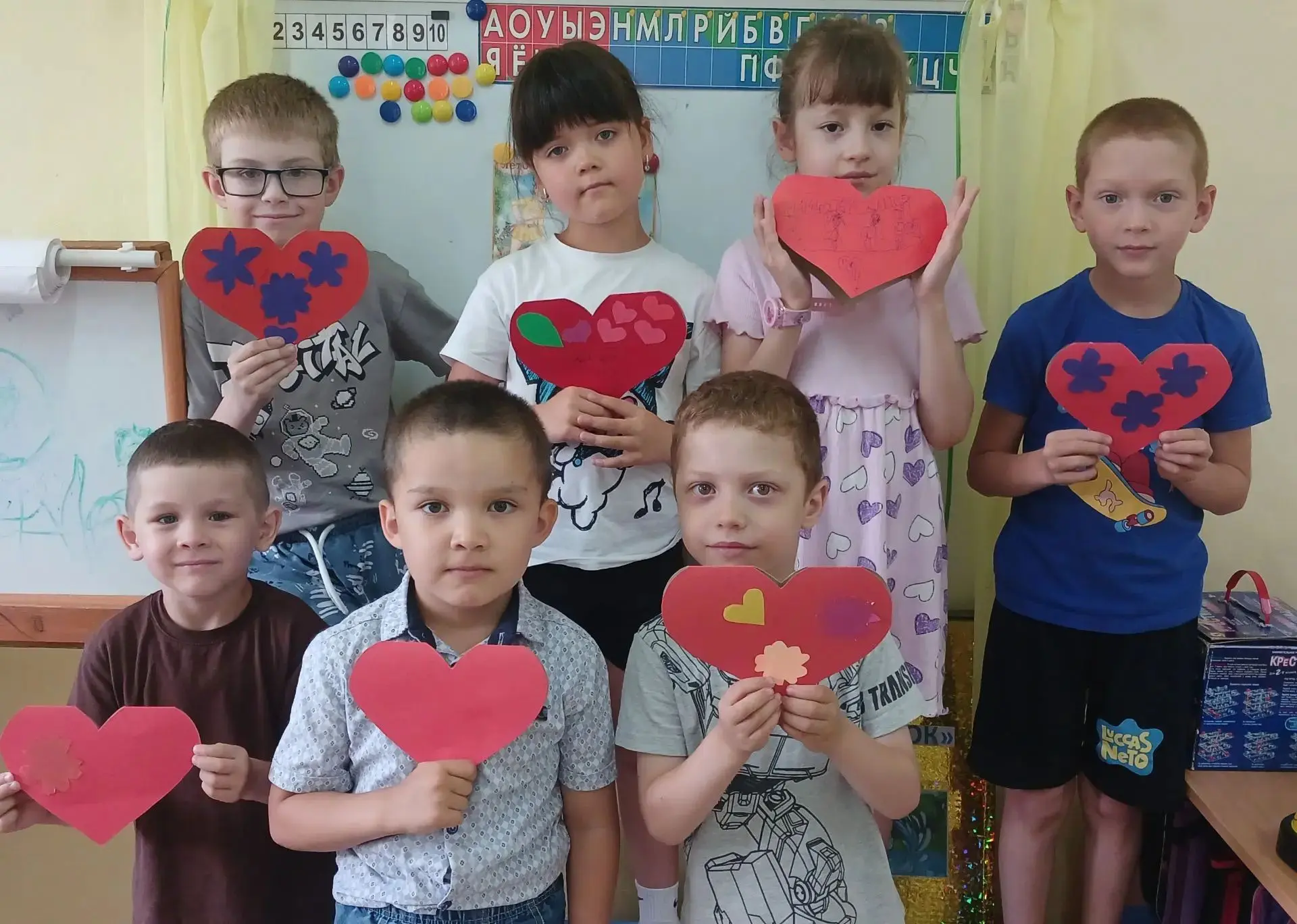 Сегодня самый дорогой праздник для всех. День Семьи! Дети 11 группы "Родничок" приготов...