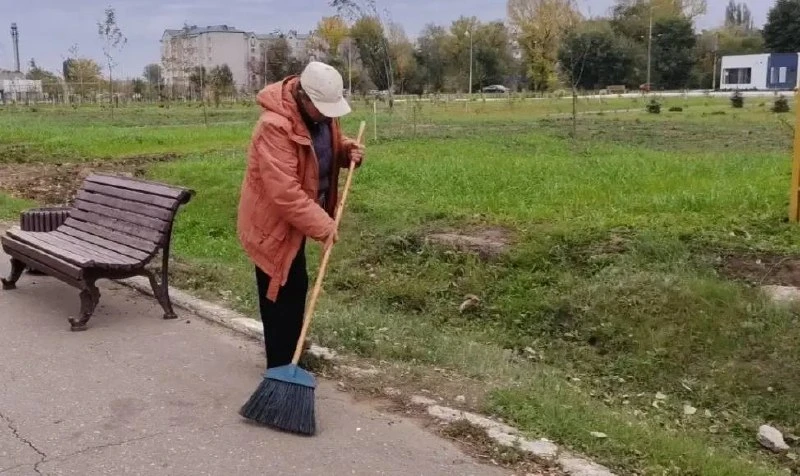 👍Работа по благоустройству общественных территорий продолжается. Итоги дня МКУ «Озелен...