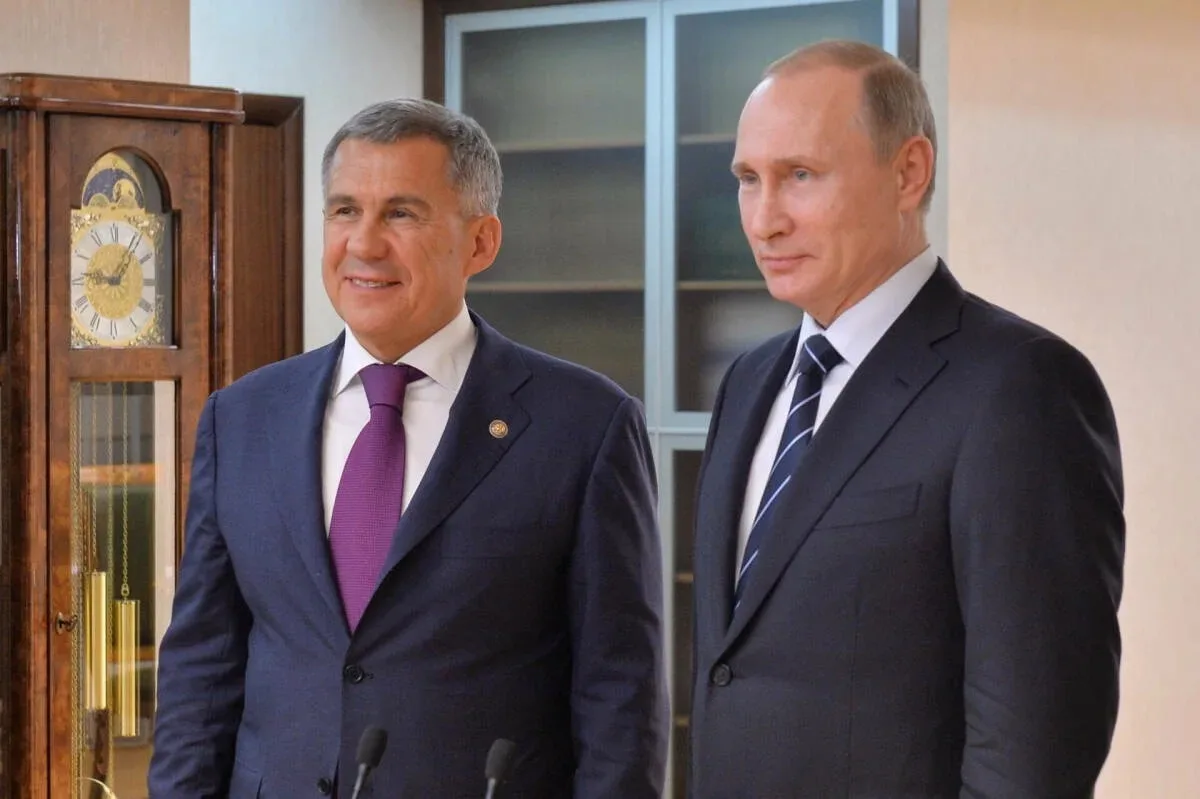 🇷🇺 Владимир Путин поздравил Рустама Минниханова с Днем России

В поздравительном обращении глава