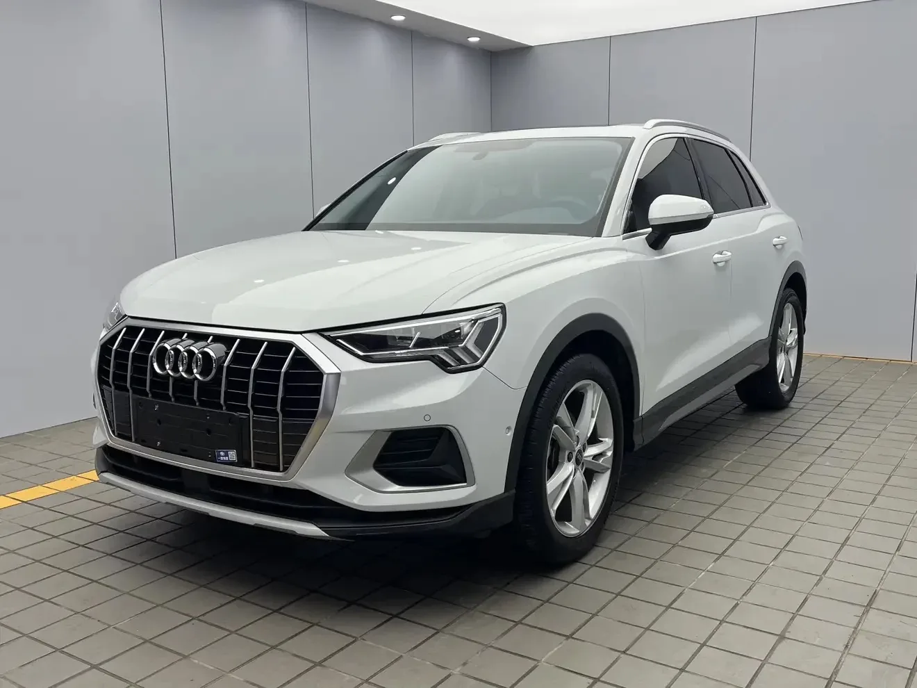 Audi Q3 на заказ Китая!