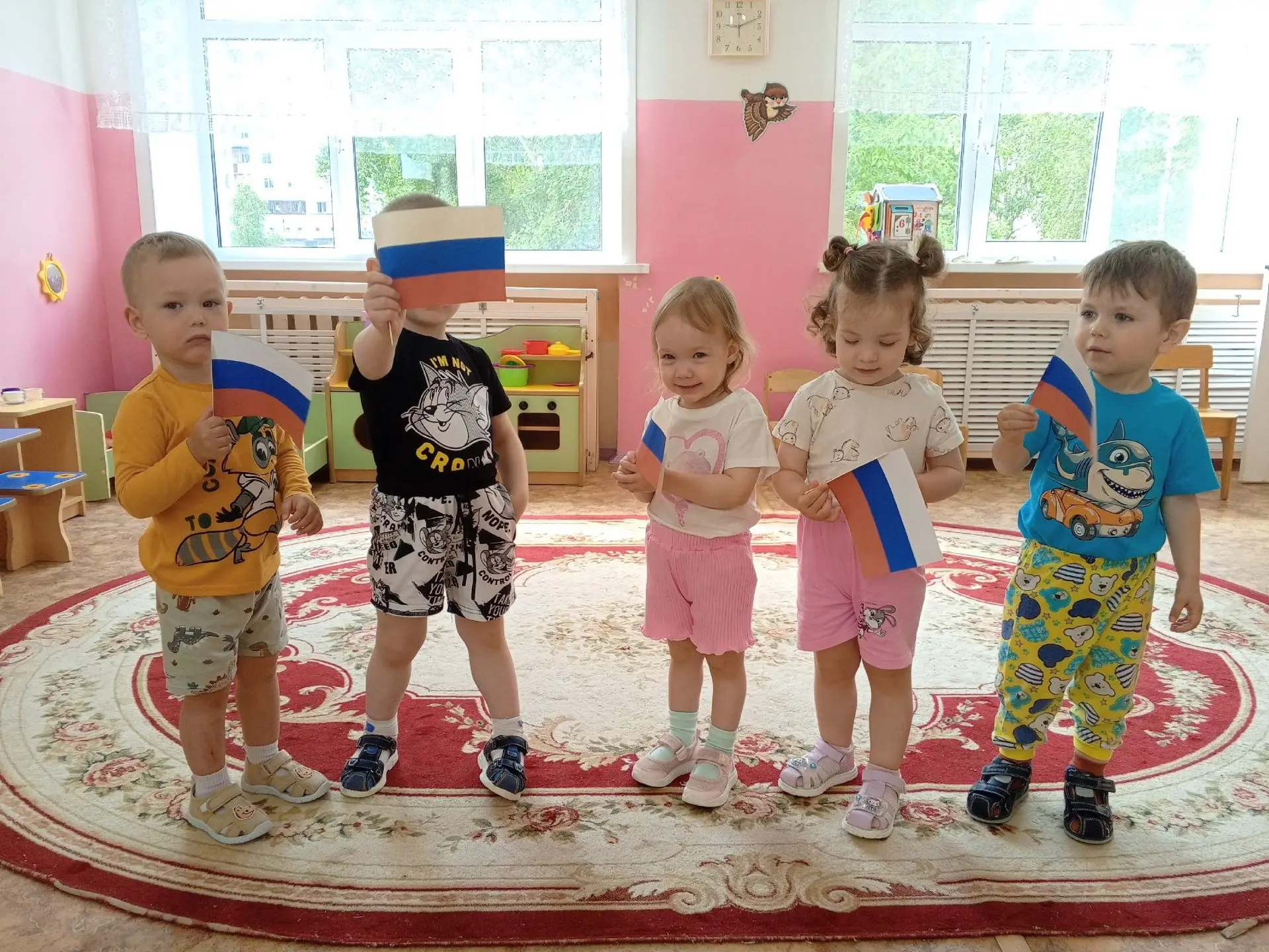 С праздником! С днем России!