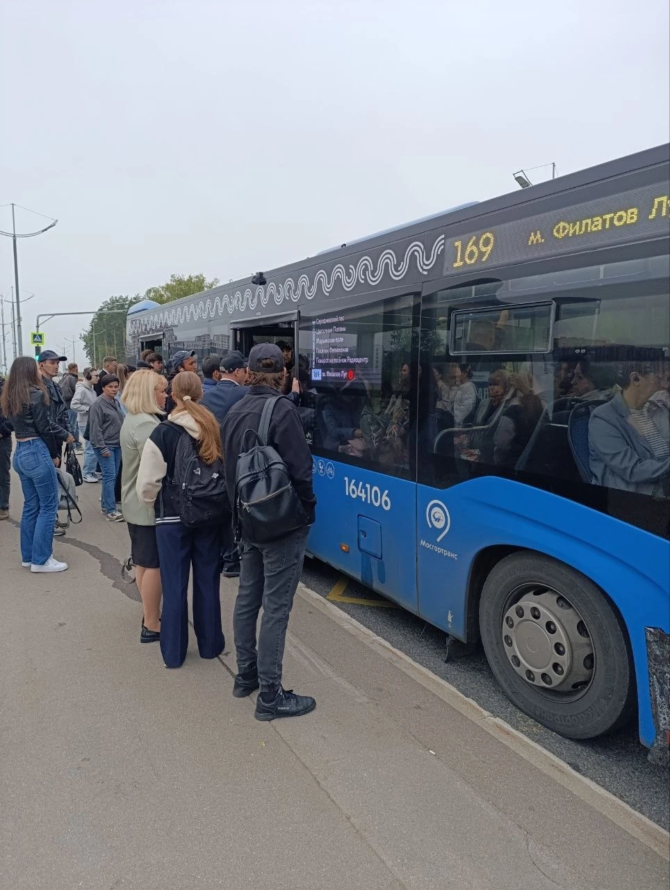 От читателя: Отвратительная работа автобуса на маршруте 169 от Середневского леса в сто...