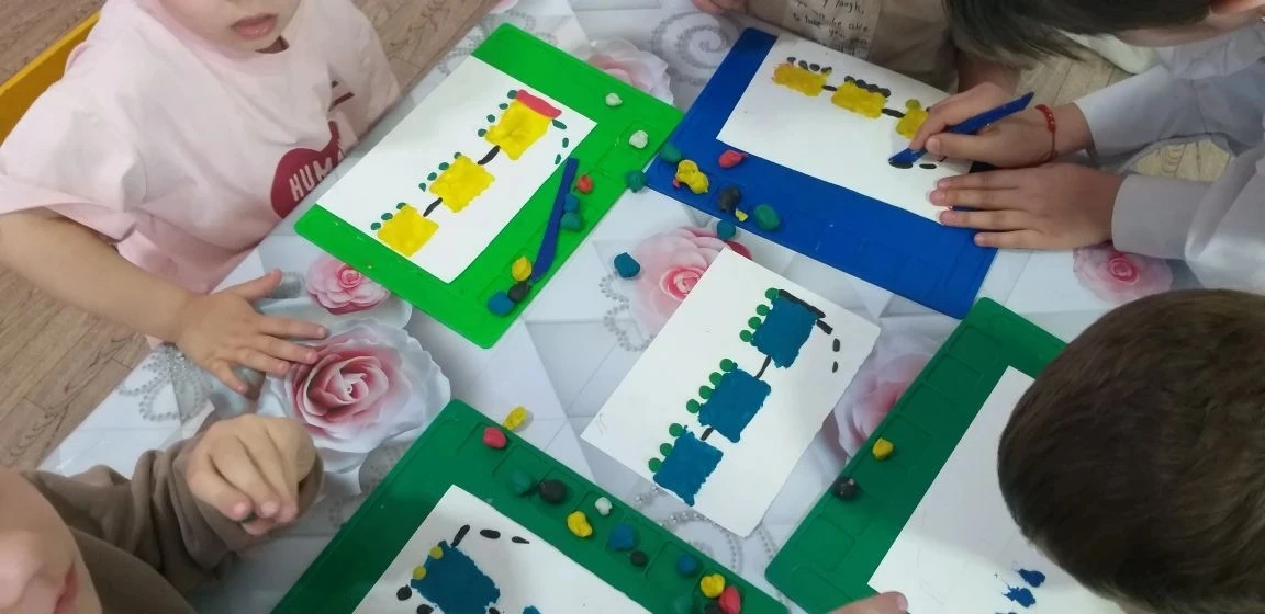 🎨Педагог дополнительного образования Боташева Л.Х. провела сегодня кружковое занятие п...