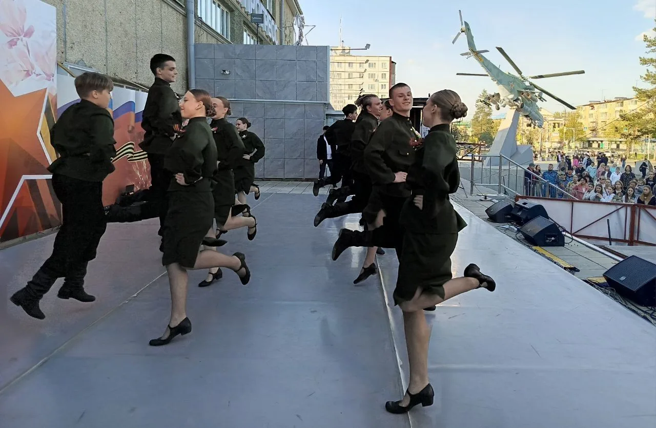 Праздничный концерт «Знать, чтобы помнить!»   9 мая, в 18:00 цикл праздничных мероприятий, посвящённ