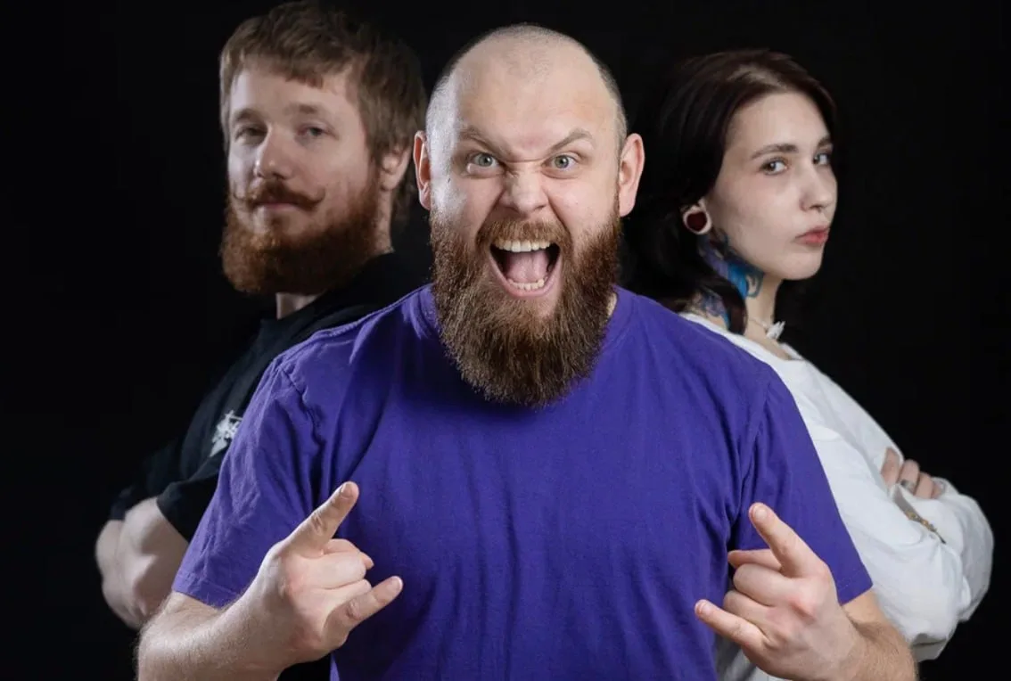 28 июля, 21:00

18+

Большой микрофон Comedy Crew

«Большой микрофон» в Comedy Crew — это наш самый 