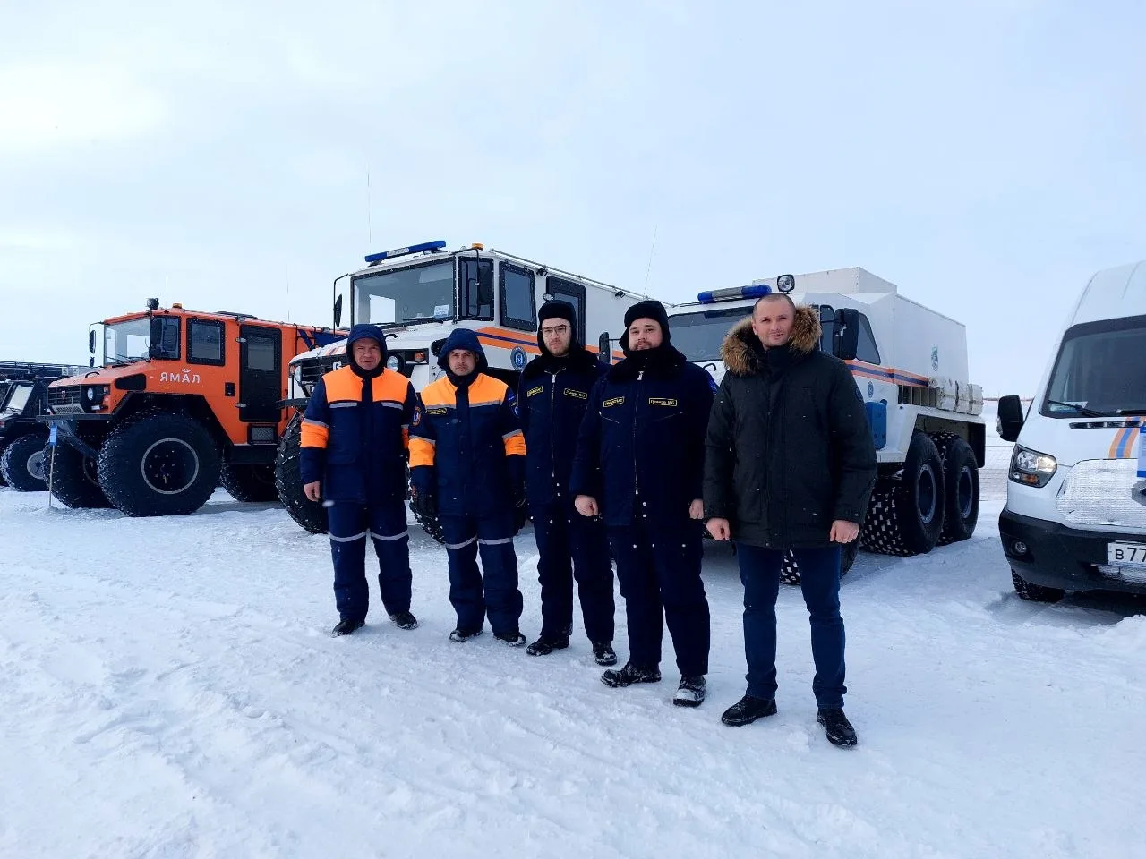 На Дне оленевода в Салехарде спасатели «Ямалспаса» показали северянам беспилотник дальнего действия 