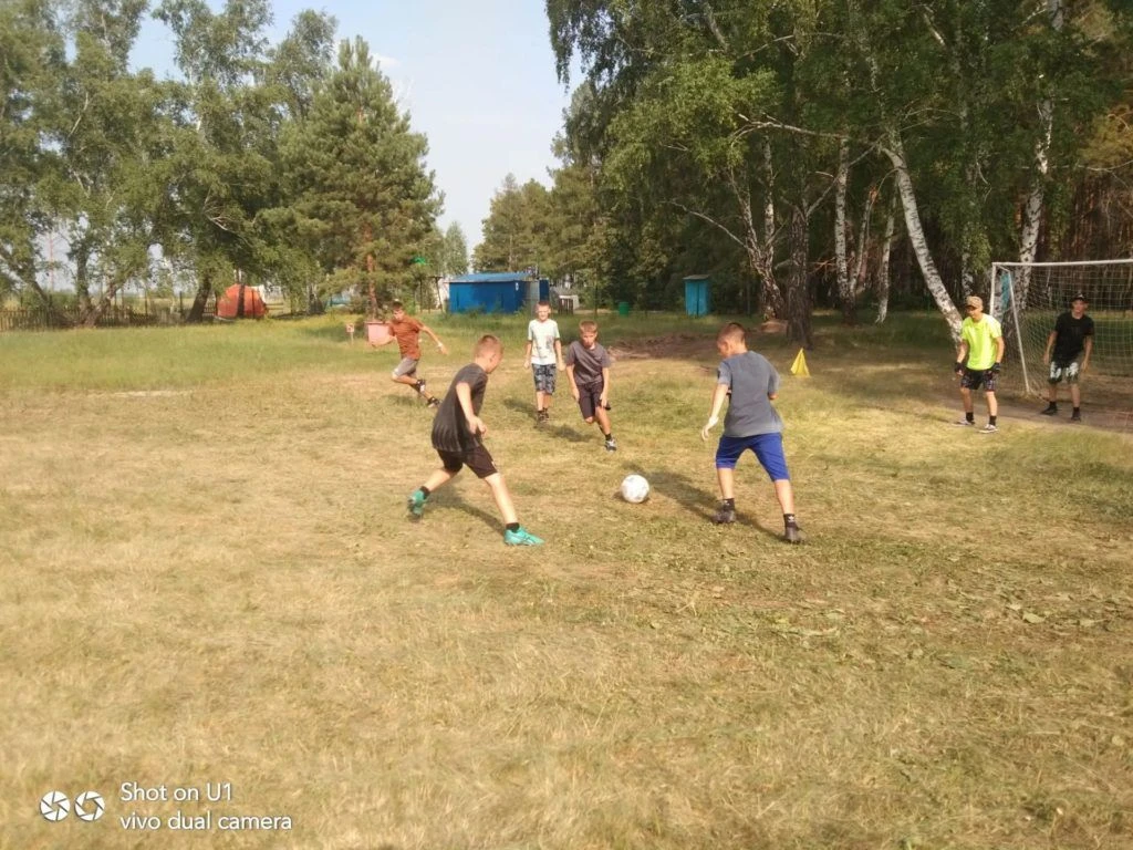А летний лагерь невозможно представить без всеми любимых спортивных игр! 
 На второй день пребывания
