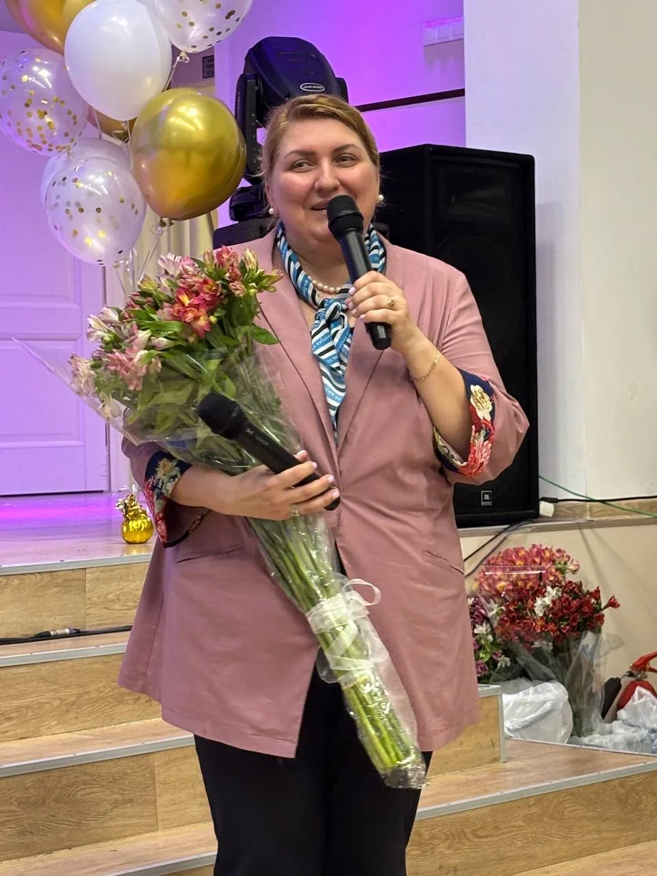 🎉🎉🎉Праздник окончания начальной школы прошел в гимназии среди учащихся 4 классов ☀Самый жаркий майск
