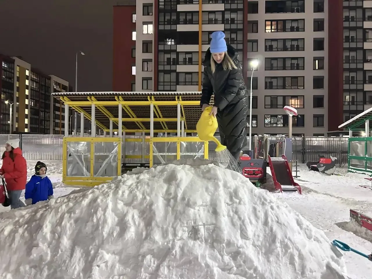 28 января — Международный день горки! В честь этого замечательного дня родители группы №44 «Синички»