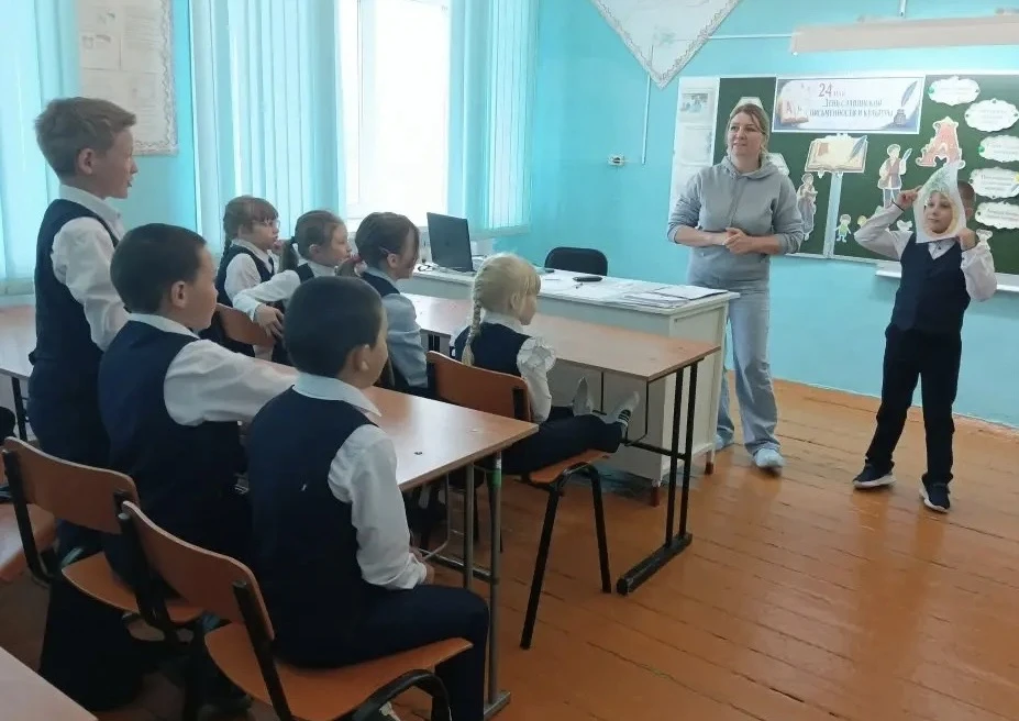 📝В преддверии Дня славянской письменности и культуры, специалисты Юнопионерского ЦСДК совместно с б