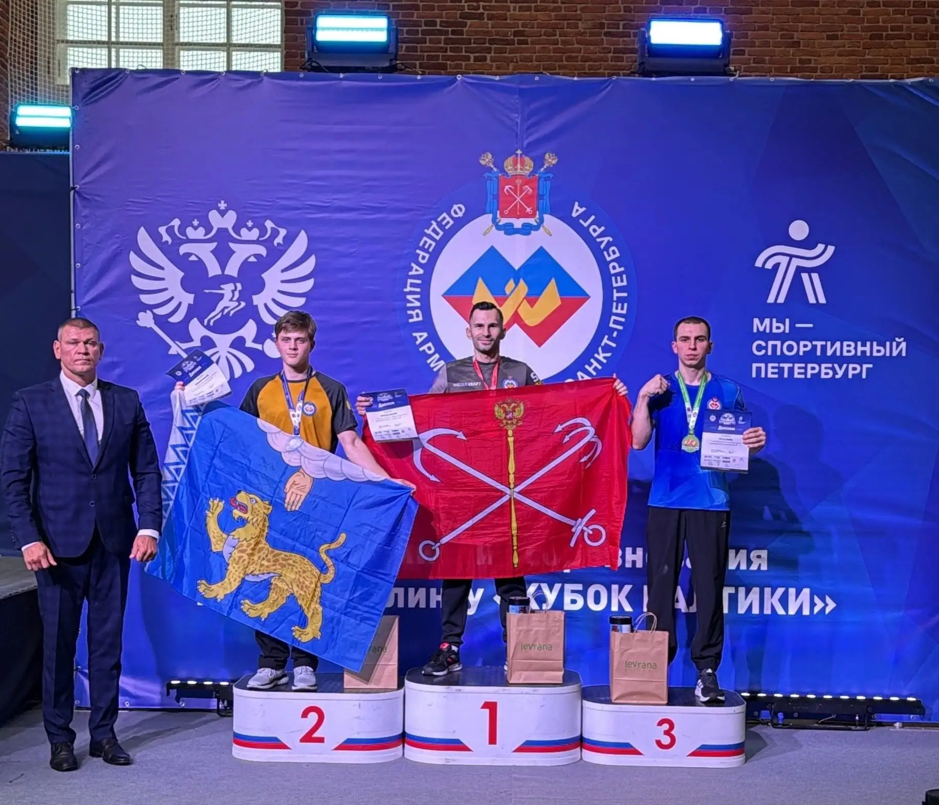 Бронзовая медаль по армрестлингу едет в Удмуртию!
