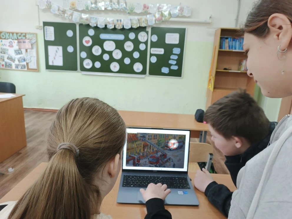 ✨ В понедельник в нашей школе прошло занятие из цикла «Разговоры о важном». На этот раз...