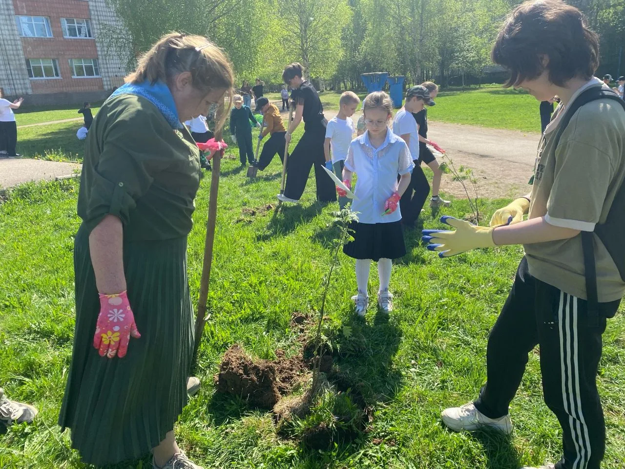 🌿В понедельник, 18 мая прошел первый день тематической недели 11б класса.   «Зеленый день» был посвя
