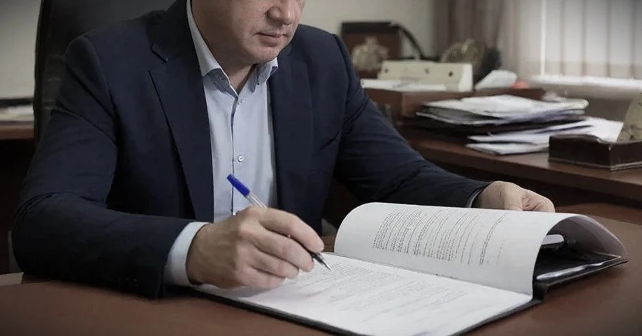 ### Без отпусков и больничных: Ивановка год проработала незаконно

Жительница Ивановки больше года в