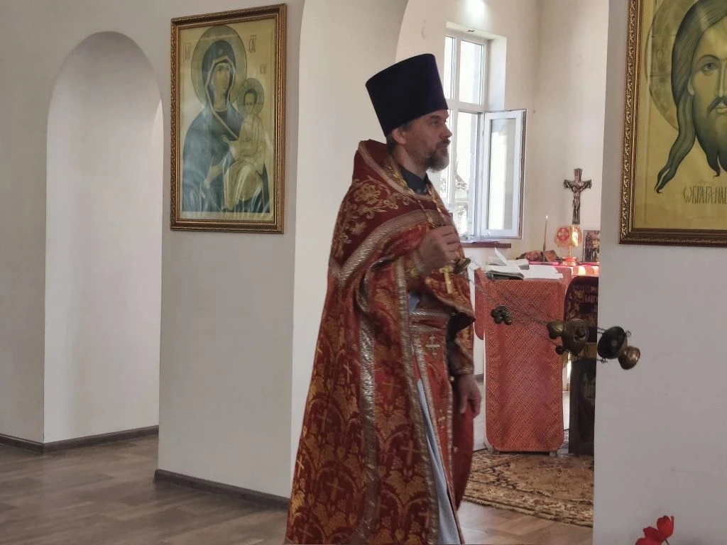 Все, кто желает, присылайте записки на БОЖЕСТВЕННУЮ ЛИТУРГИЮ🙏