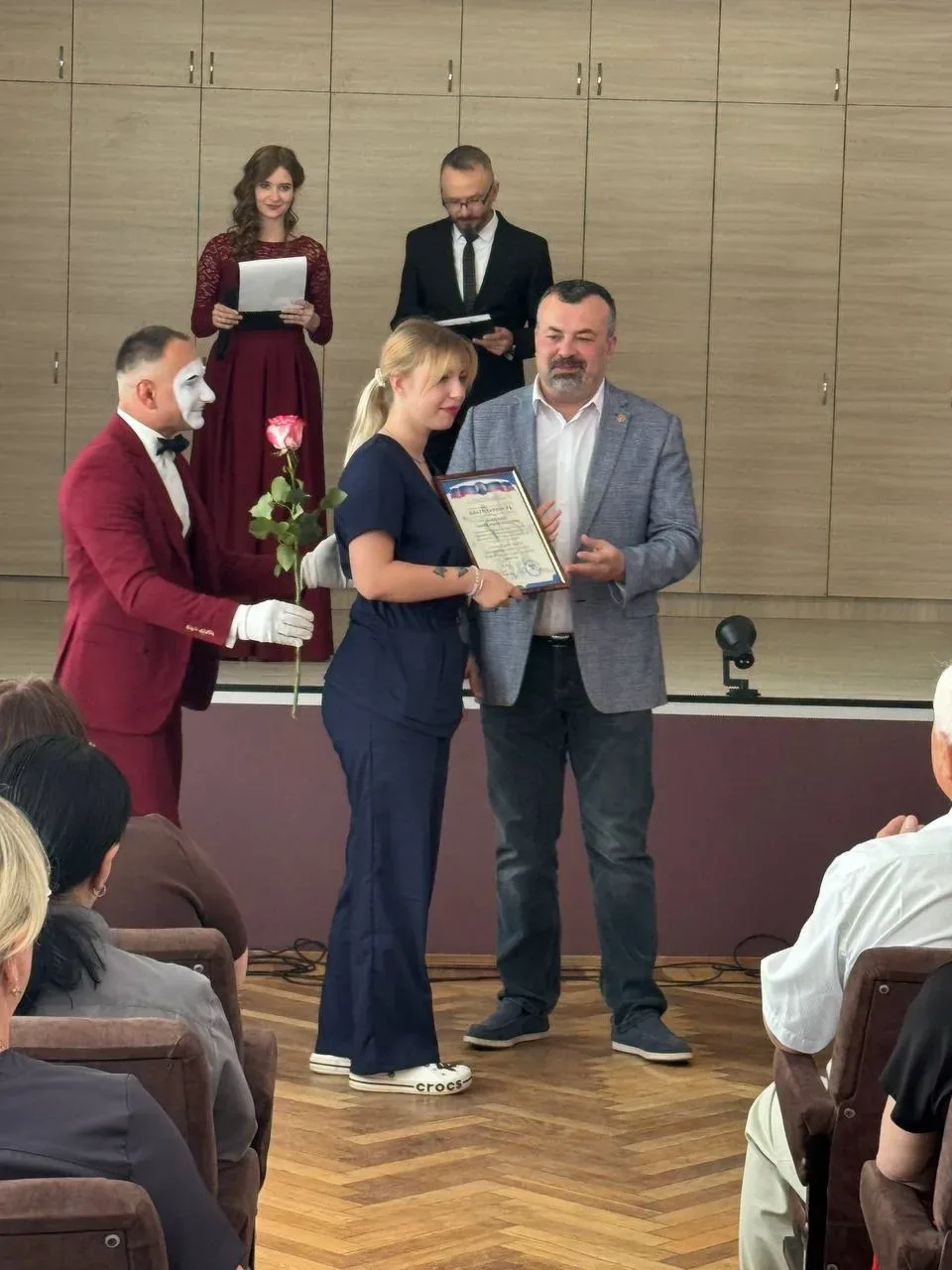 Ко Дню медицинского работника Председатель Общественной палаты ДНР Александр Игоревич Кофман торжест