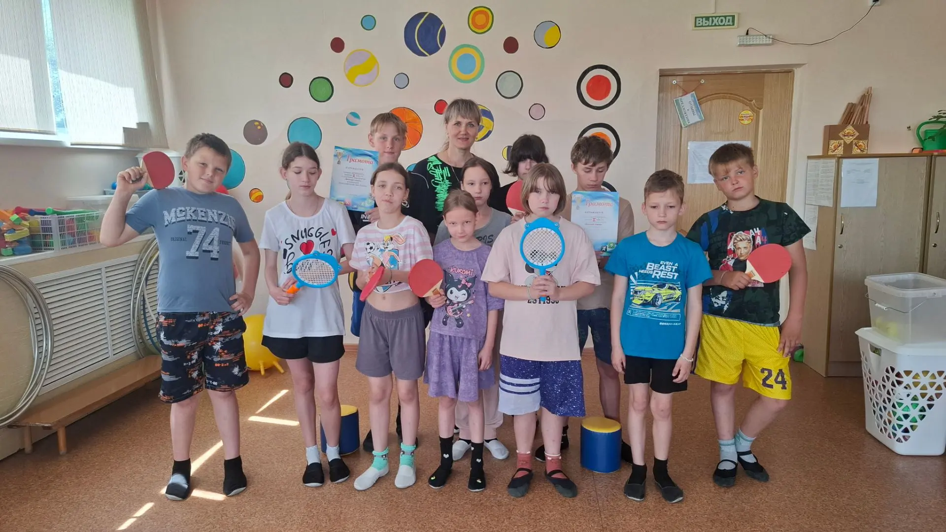 Настольный теннис: увлекательное мероприятие с элементами спорта

🏓Настольный теннис – это отличная