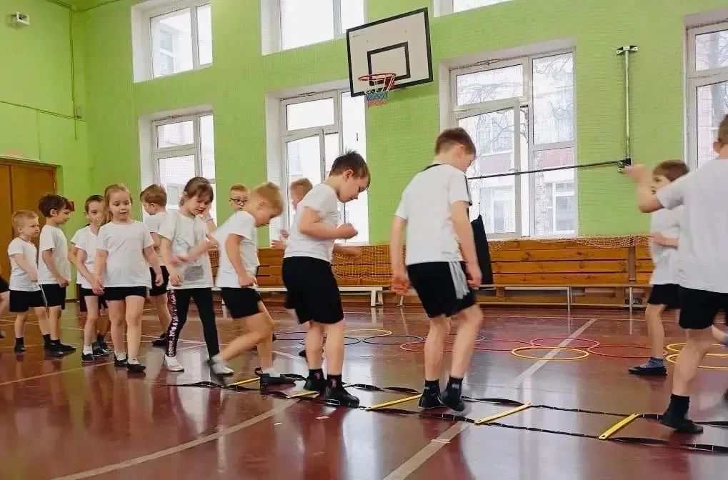 ЗДОРОВЫЕ ПРИВЫЧКИ С ДЕТСТВА   Недавно у наших дошколят состоялся яркий и насыщенный День здоровья, к