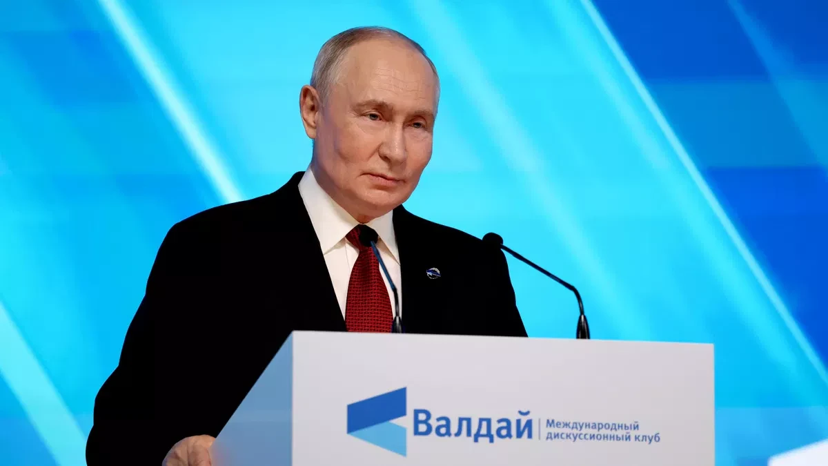 На пленарной сессии Международного дискуссионного клуба «Валдай» Владимир Путин рассказ...