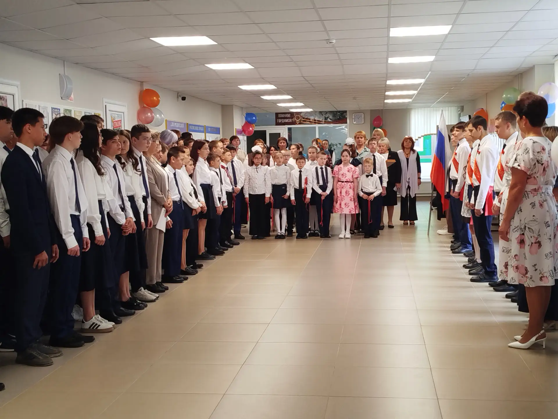 Заместитель председателя Чувашрессовпрофа Ирина Филиппова поздравила выпускников Саланч...
