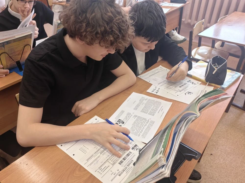 📝 В гимназии №2 прошёл «Диктант Победы⭐»!  Наши ученики присоединились к масштабной акции, чтобы про