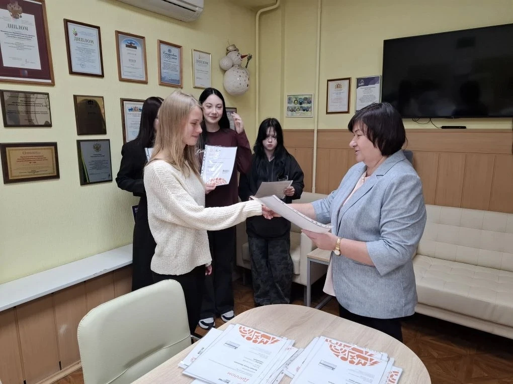 Ура! Сегодня мы чествовали наших умников и умниц! 🧠✨  Прошло награждение победителей и призеров муни