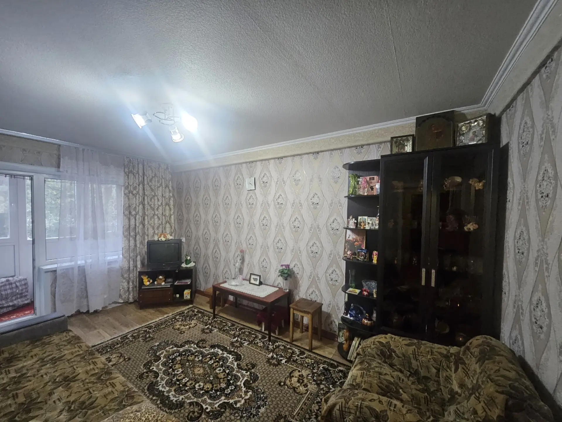Предлагается к продаже 2-комнатная квартира на 5 квартале (ул. Бессонова, 15, 2/5).