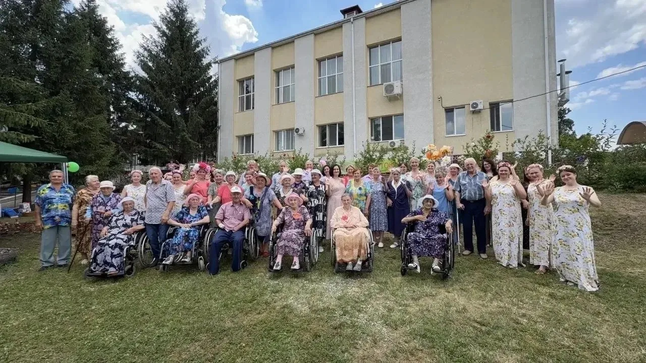 На днях мы стали гостями чудесного и яркого события — в Новооскольском доме-интернате п...