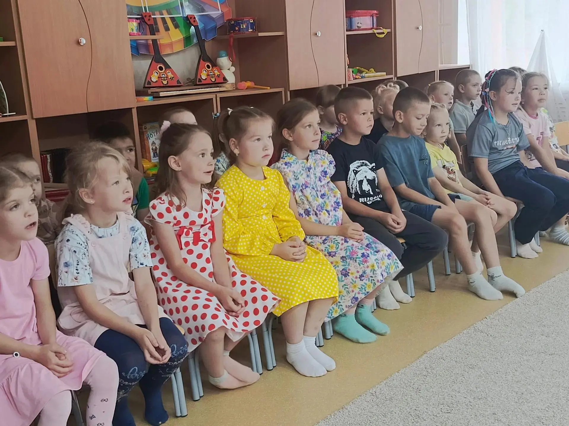 🙌В МБДОУ ДС№1 р.п.Тамала началась тематическая неделя народов России. Открыл её  «День русского нар