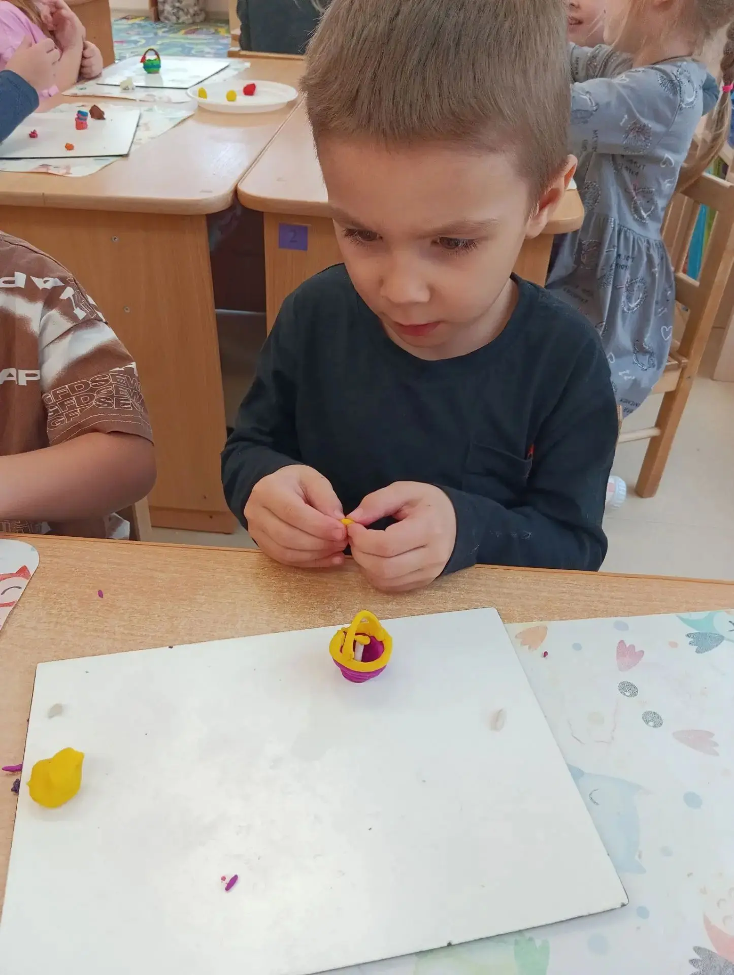 ✅ Сегодня в группе Буратино прошло занятие по лепке на тему: "Корзинка с грибами". 🍁🍄