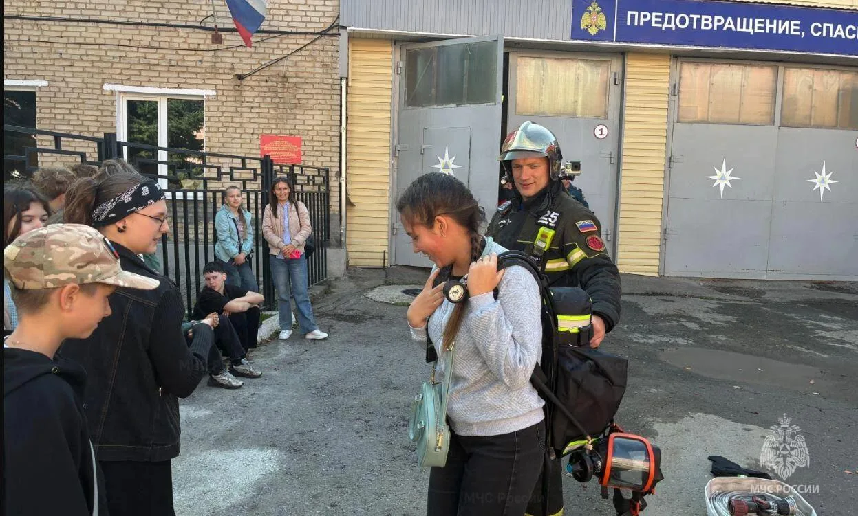 Новомосковские пожарные провели открытый урок для детей