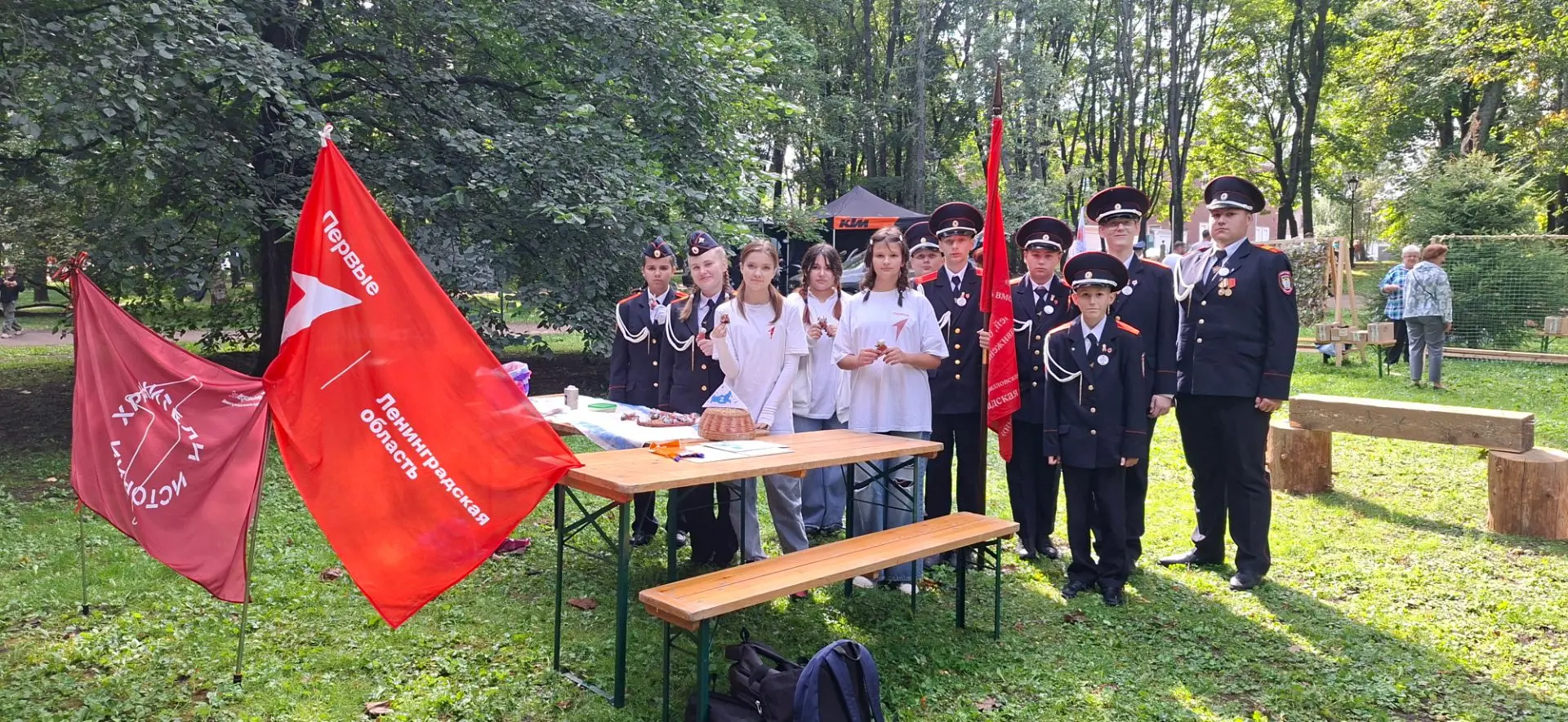 В День города Выборга, на одной из центральных площадок праздника, развернулась патриот...
