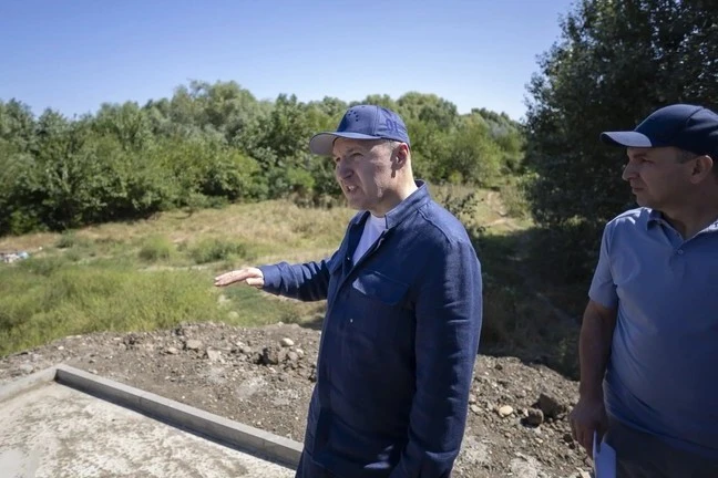 Марат Кумпилов побывал на строящихся соцобъектах в Яблоновском и Новой Адыгее