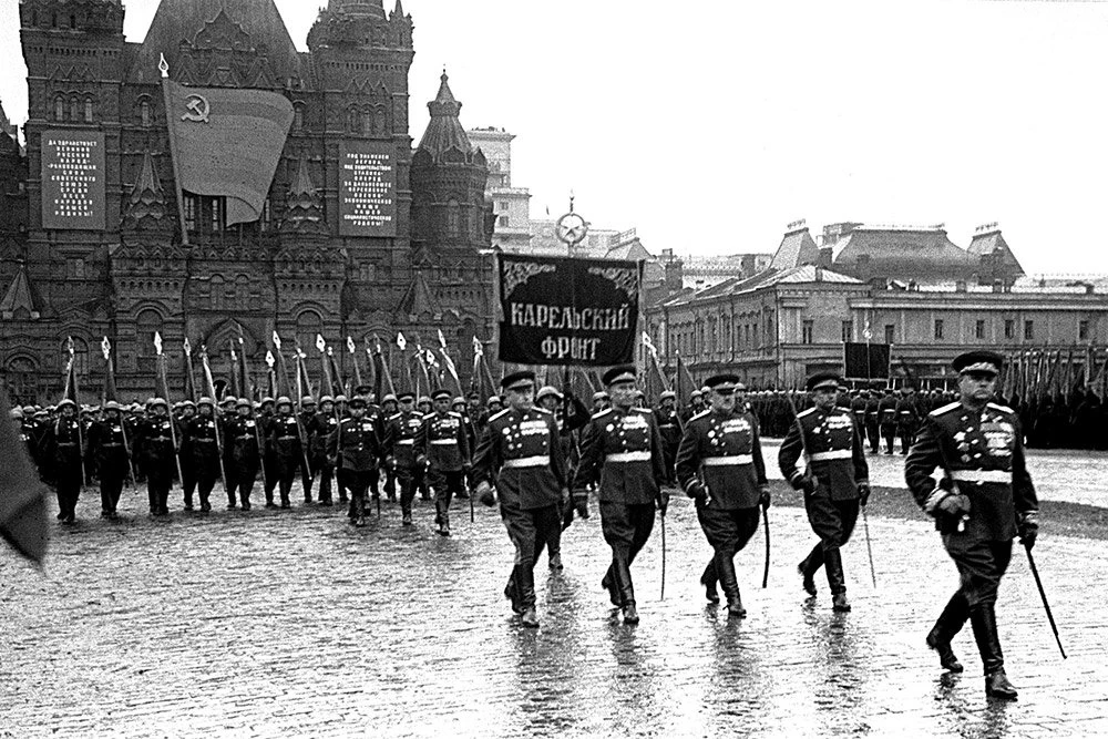 24 июня — день Парада Победы на Красной площади в 1945 году