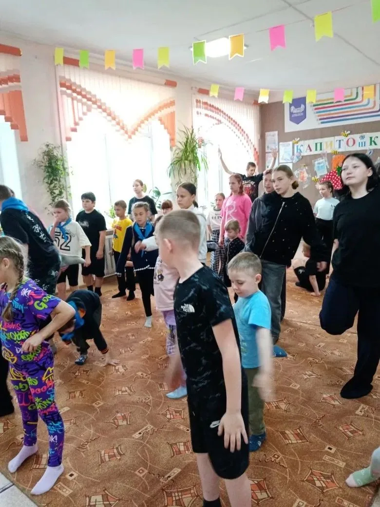 "Капитошка" сегодня начал свою работу. Мальчишки и девчонки с 1 по 8 классы вновь встре...