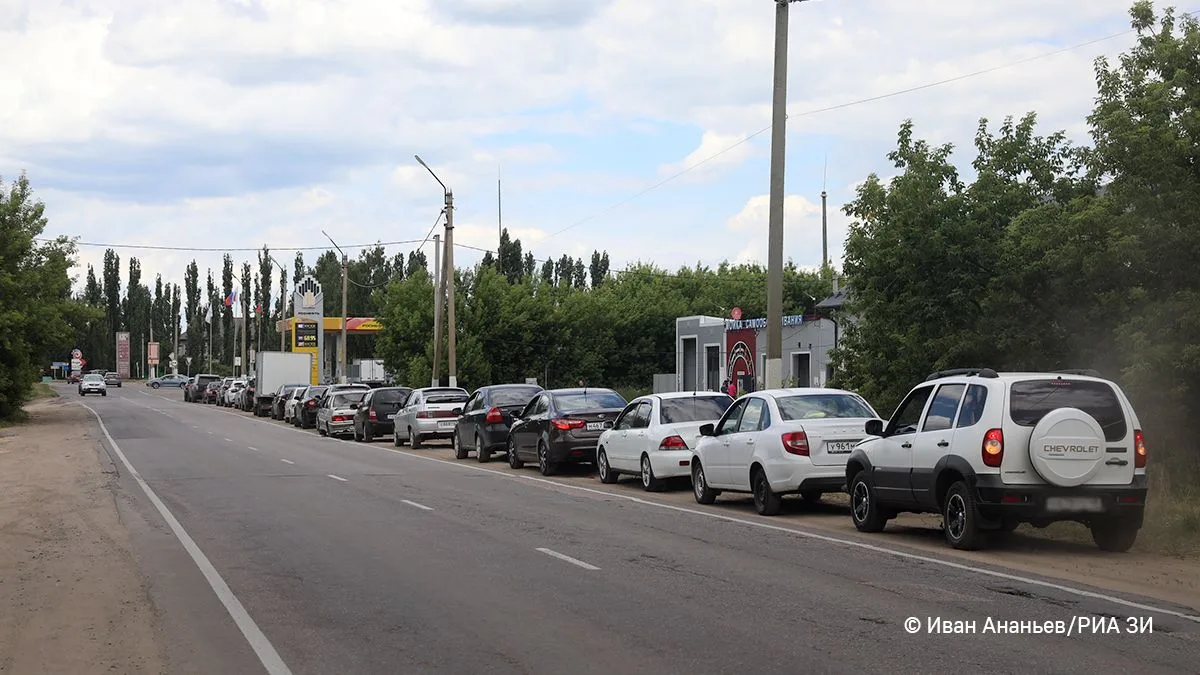 В Липецкой области временно ограничили продажу бензина до 30 литров на один автомобиль.

В Липецкой 