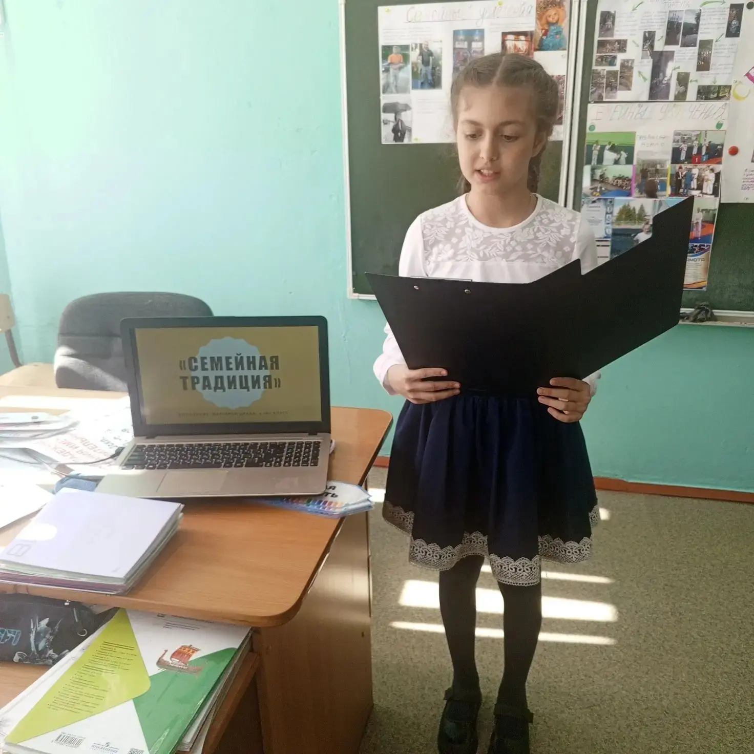 "Иваны, помнящие своё родство"  4 «Б» класс успешно выступил в проекте «Вместе дружная семья»! Учени