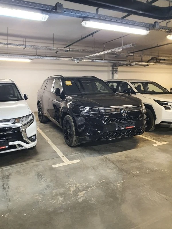 Новый Volkswagen Teramont Pro 2026 года, в наличии в Москве — сел и поехал, без ожидани...