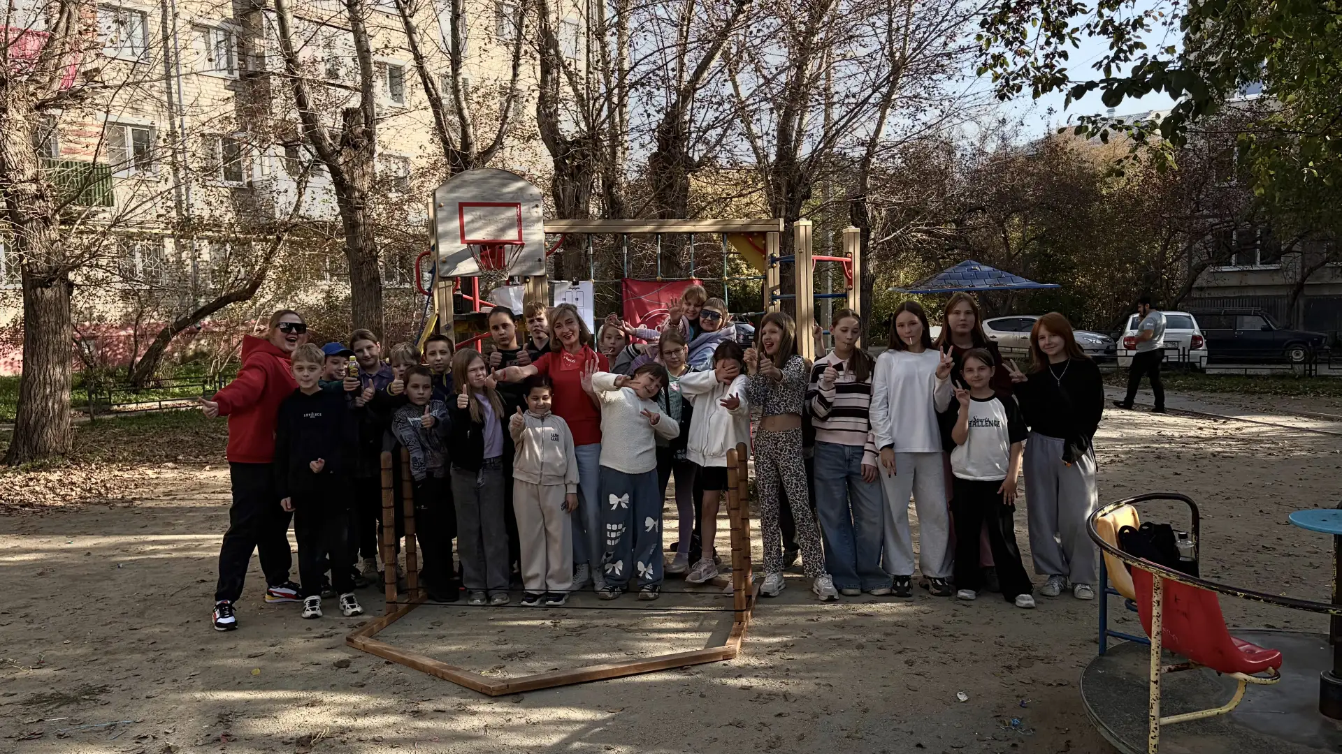 Сегодня Большеистокский  центр досуга совместно с Федерацией по спортивным прыжкам чере...