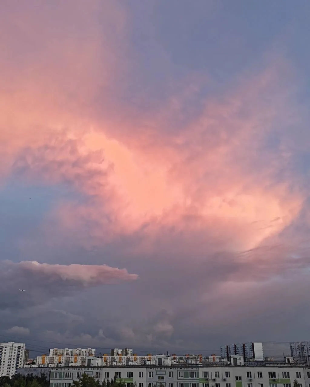 Такой нежный пейзаж 🌇
