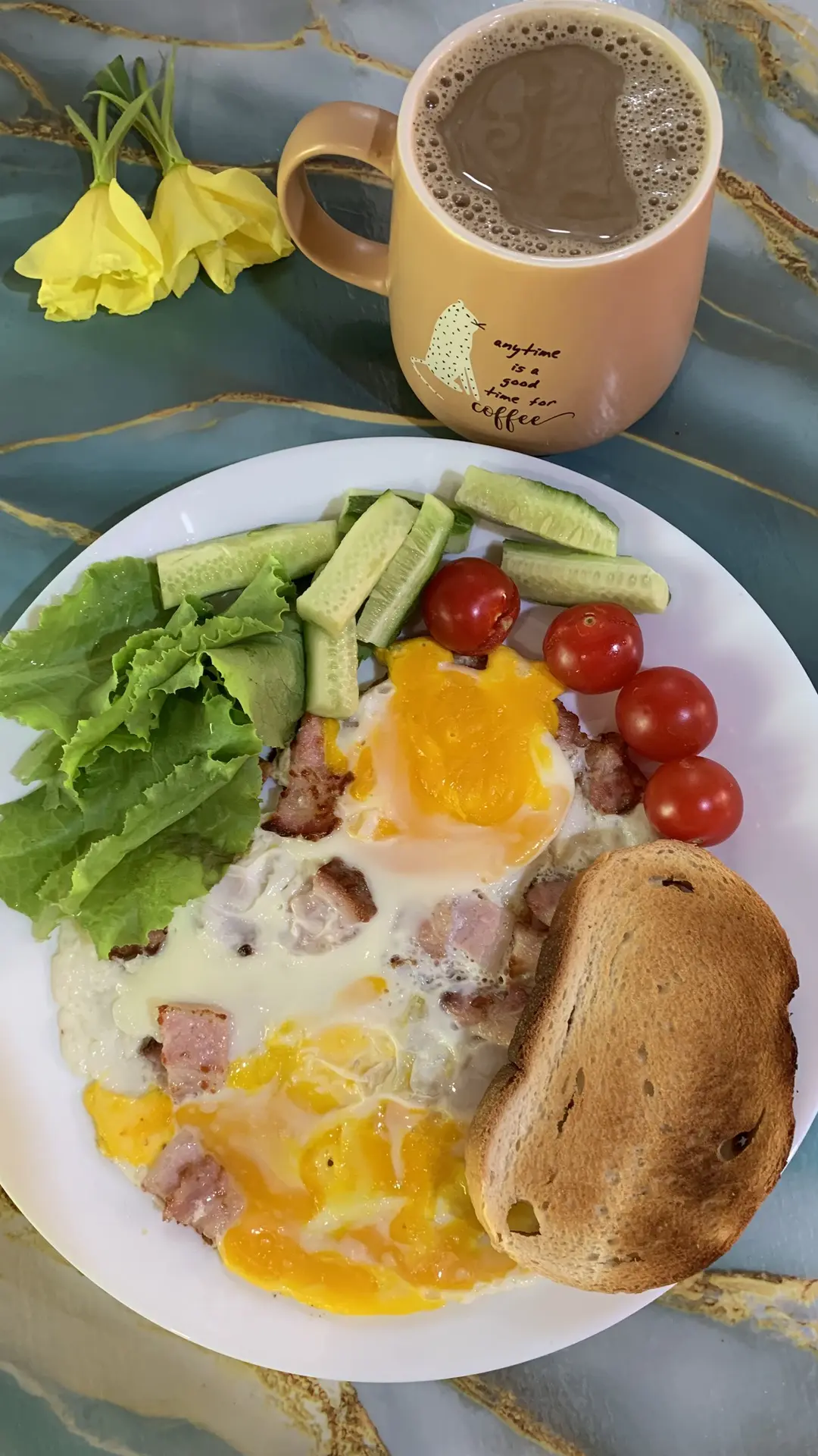 Самый вкусный завтрак 👌и летнее утро🌞🏡
