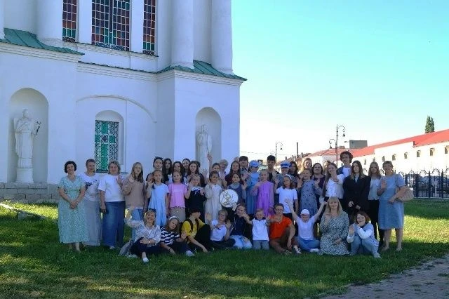 Юные художники из Доброго стали участниками большого православного пленэра в Троицком с...
