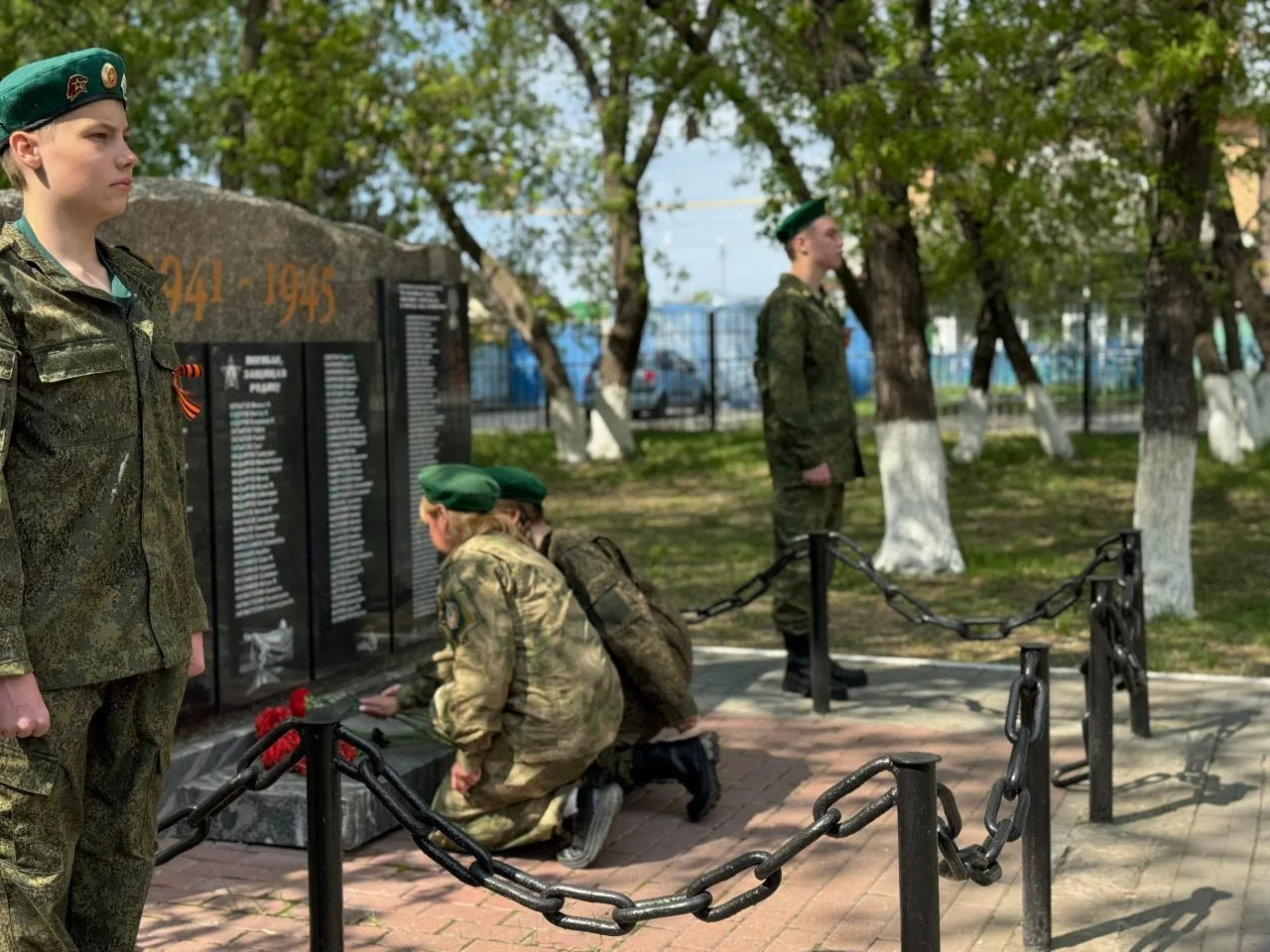 Мы помним! Мы гордимся!   Сегодня, у памятника воинам-освободителям у 1-го корпуса, состоялся торжес