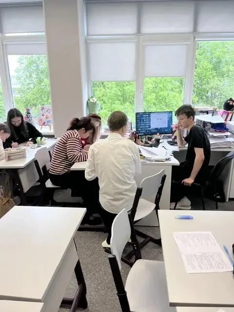 Курс по программе «Юный лингвист» в 8к классе! 🇬🇧✨