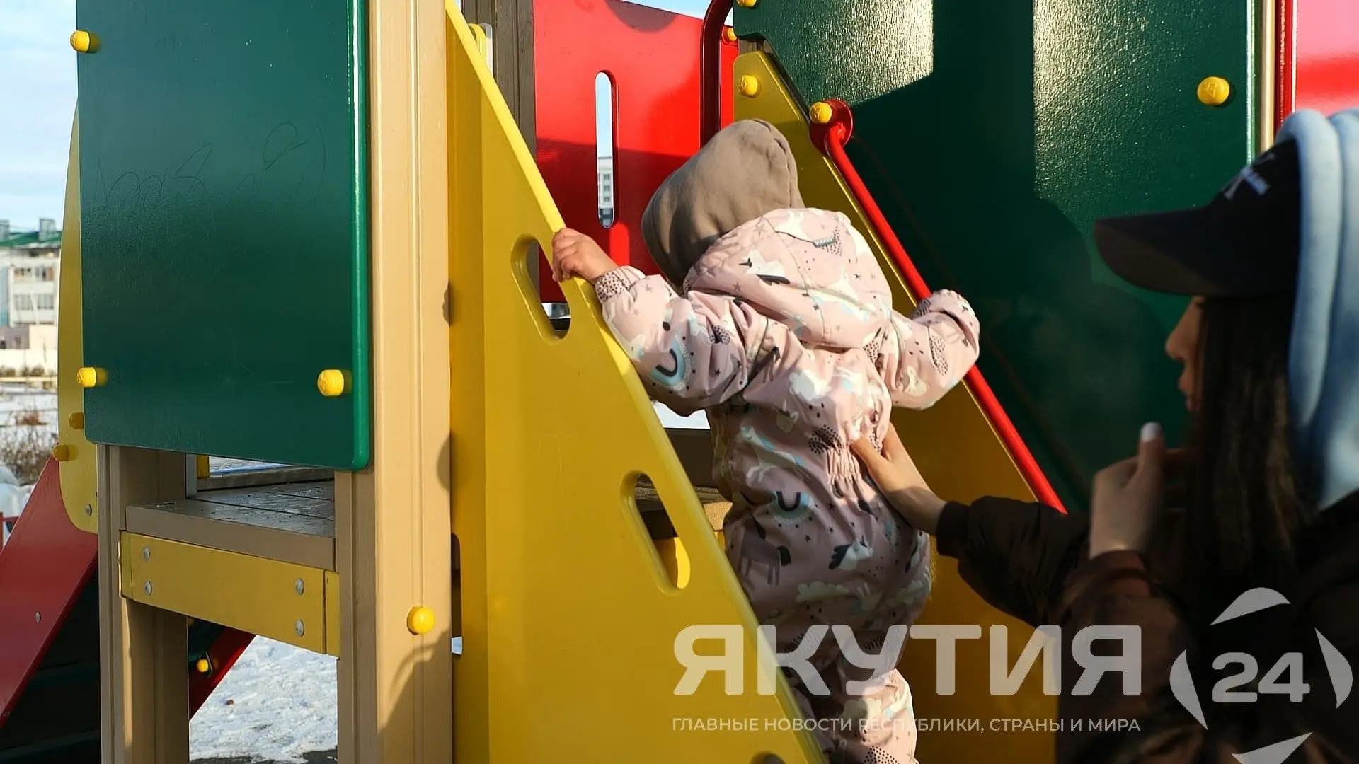 Многодетные семьи смогут сохранить единое пособие при превышении дохода до 10%  Теперь семьи, у кото