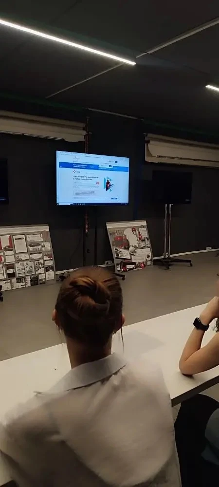 Классный час для студентов 471 "Реклама " в преддверии защиты ВКР,  посвящённый трудоус...