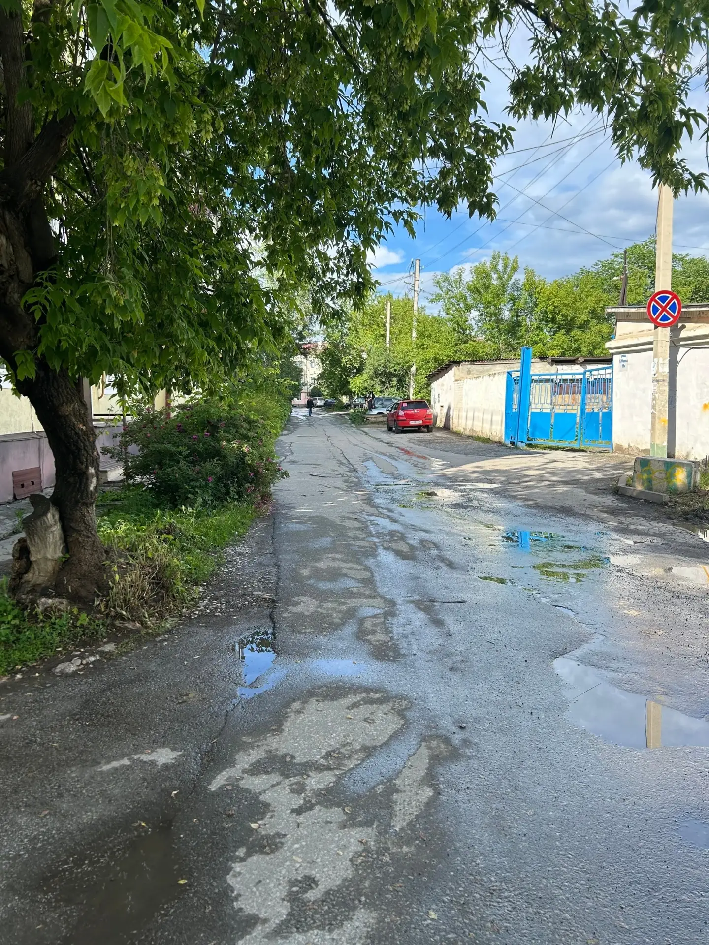 Ударили машину 14.06.26 в период с 10:00-14:27, если кто видел, буду признателен любой информации!

